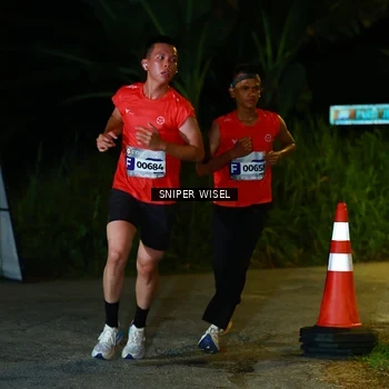 Runner Photo 8406579