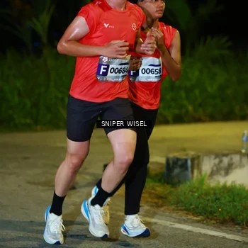 Runner Photo 8406586