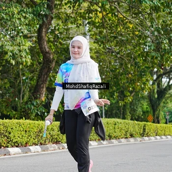Runner Photo 8406623