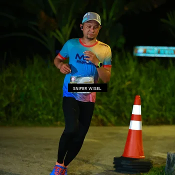 Runner Photo 8406643