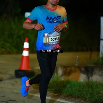 Runner Photo 8406659