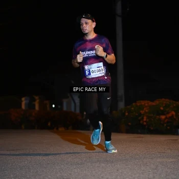Runner Photo 8406669
