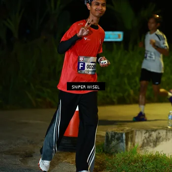 Runner Photo 8406693