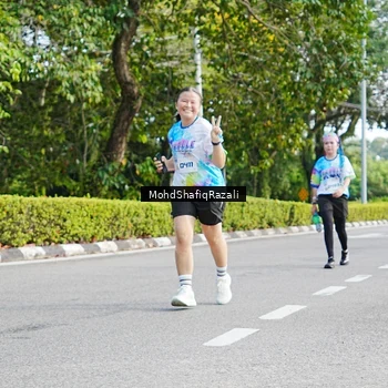 Runner Photo 8406701