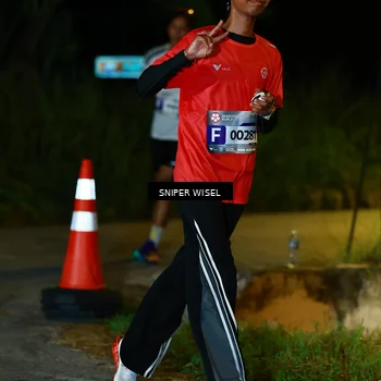 Runner Photo 8406704