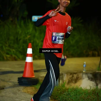 Runner Photo 8406708