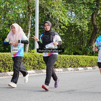 Runner Photo 8406721