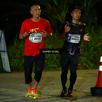 Runner Photo 8406743
