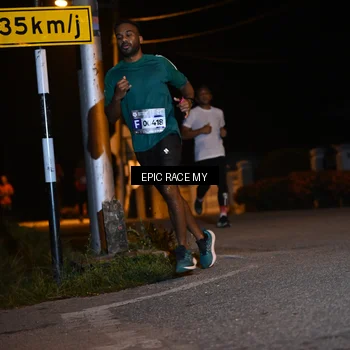 Runner Photo 8406745