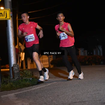 Runner Photo 8406754