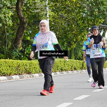 Runner Photo 8406760