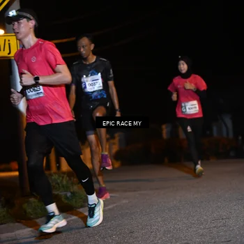 Runner Photo 8406799
