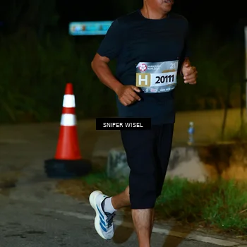 Runner Photo 8406811