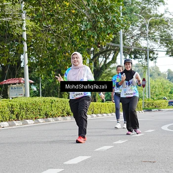 Runner Photo 8406818