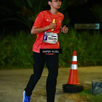 Runner Photo 8406836