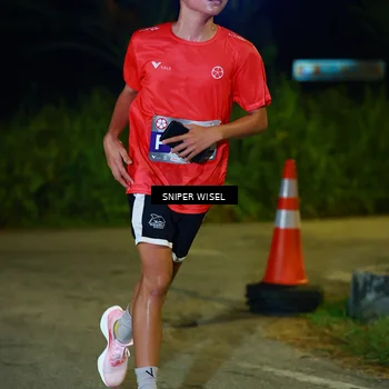 Runner Photo 8406842