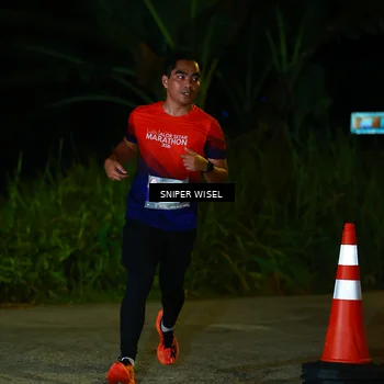 Runner Photo 8406858