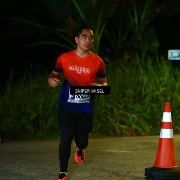 Runner Photo 8406863