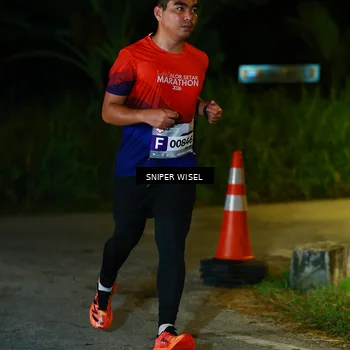 Runner Photo 8406869