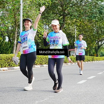 Runner Photo 8406870