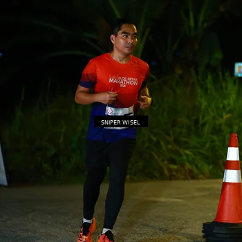 Runner Photo 8406874