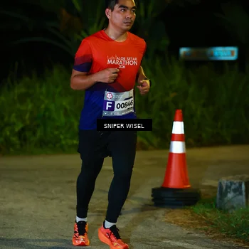 Runner Photo 8406877