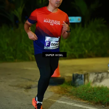Runner Photo 8406888