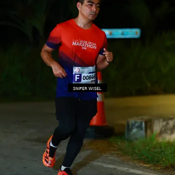 Runner Photo 8406890