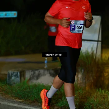 Runner Photo 8406902
