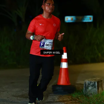 Runner Photo 8406905