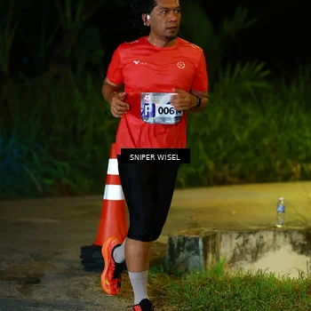 Runner Photo 8406906