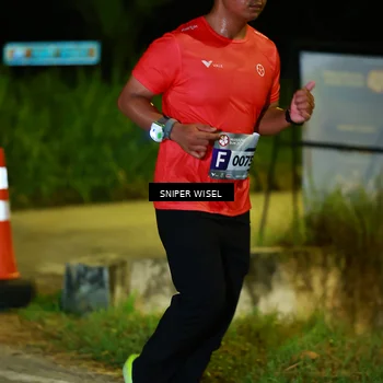 Runner Photo 8406918