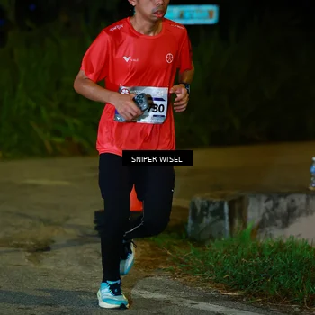 Runner Photo 8406922