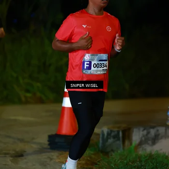 Runner Photo 8406944
