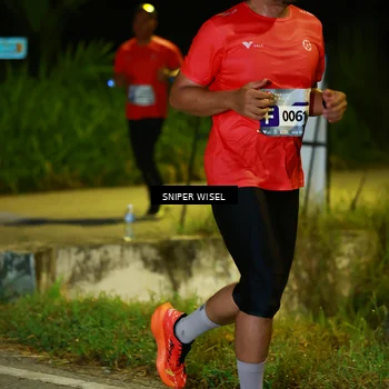 Runner Photo 8406950