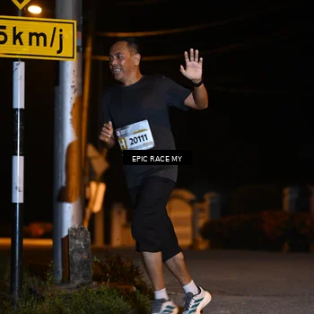 Runner Photo 8406960