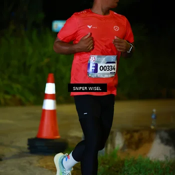 Runner Photo 8406965