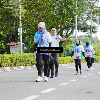 Runner Photo 8406975