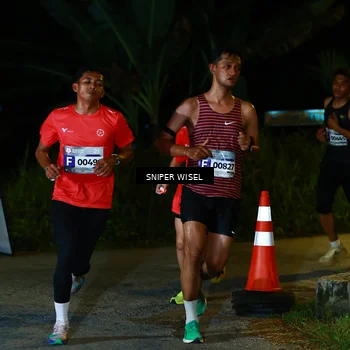 Runner Photo 8406976
