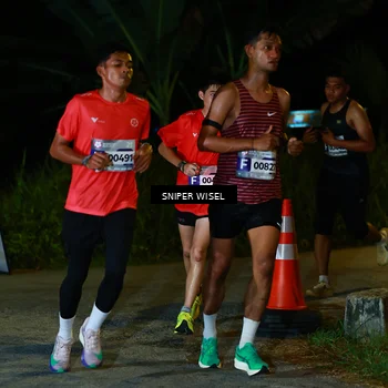 Runner Photo 8406981