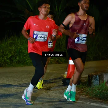 Runner Photo 8406992