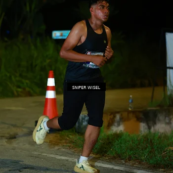 Runner Photo 8406995