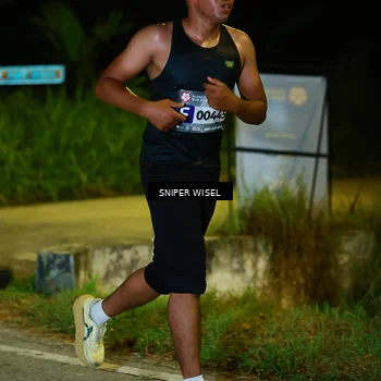 Runner Photo 8407003