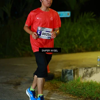 Runner Photo 8407008