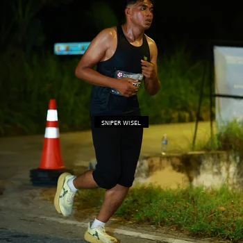 Runner Photo 8407012