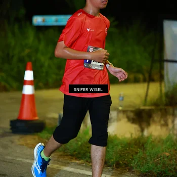 Runner Photo 8407018
