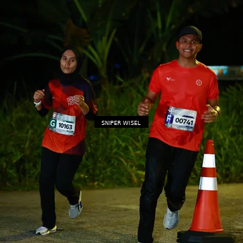 Runner Photo 8407027