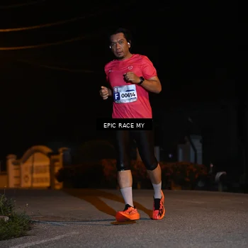 Runner Photo 8407029