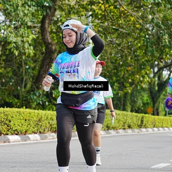 Runner Photo 8407030
