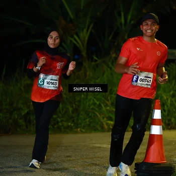 Runner Photo 8407032